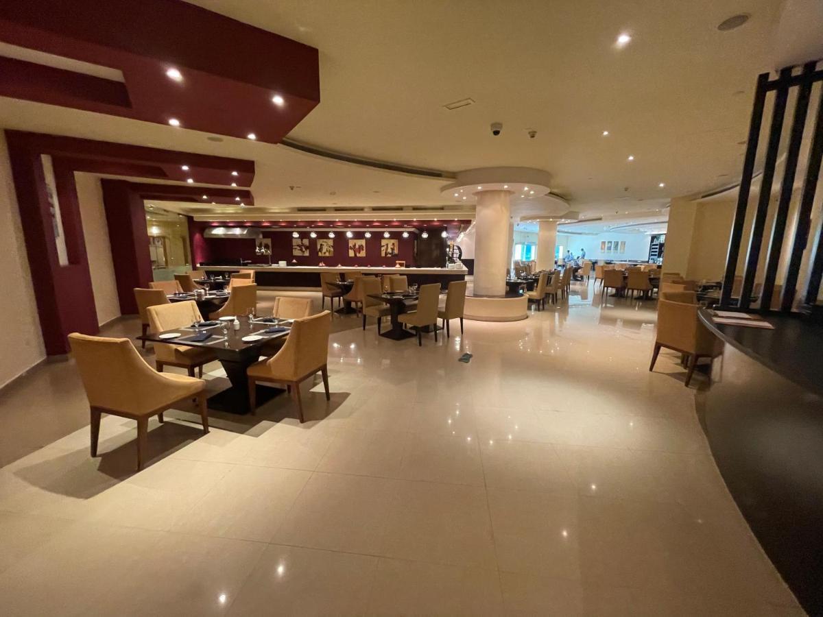 Private Suites Al Hamra Palace At Golf & Sea Resort Рас ал Хайм Екстериор снимка