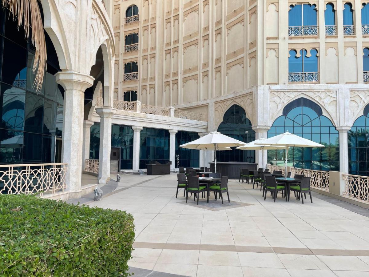 Private Suites Al Hamra Palace At Golf & Sea Resort Рас ал Хайм Екстериор снимка