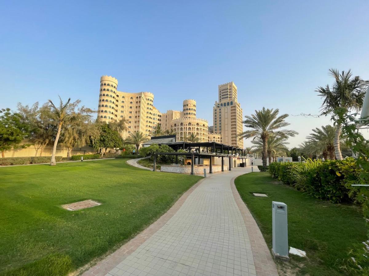 Private Suites Al Hamra Palace At Golf & Sea Resort Рас ал Хайм Екстериор снимка