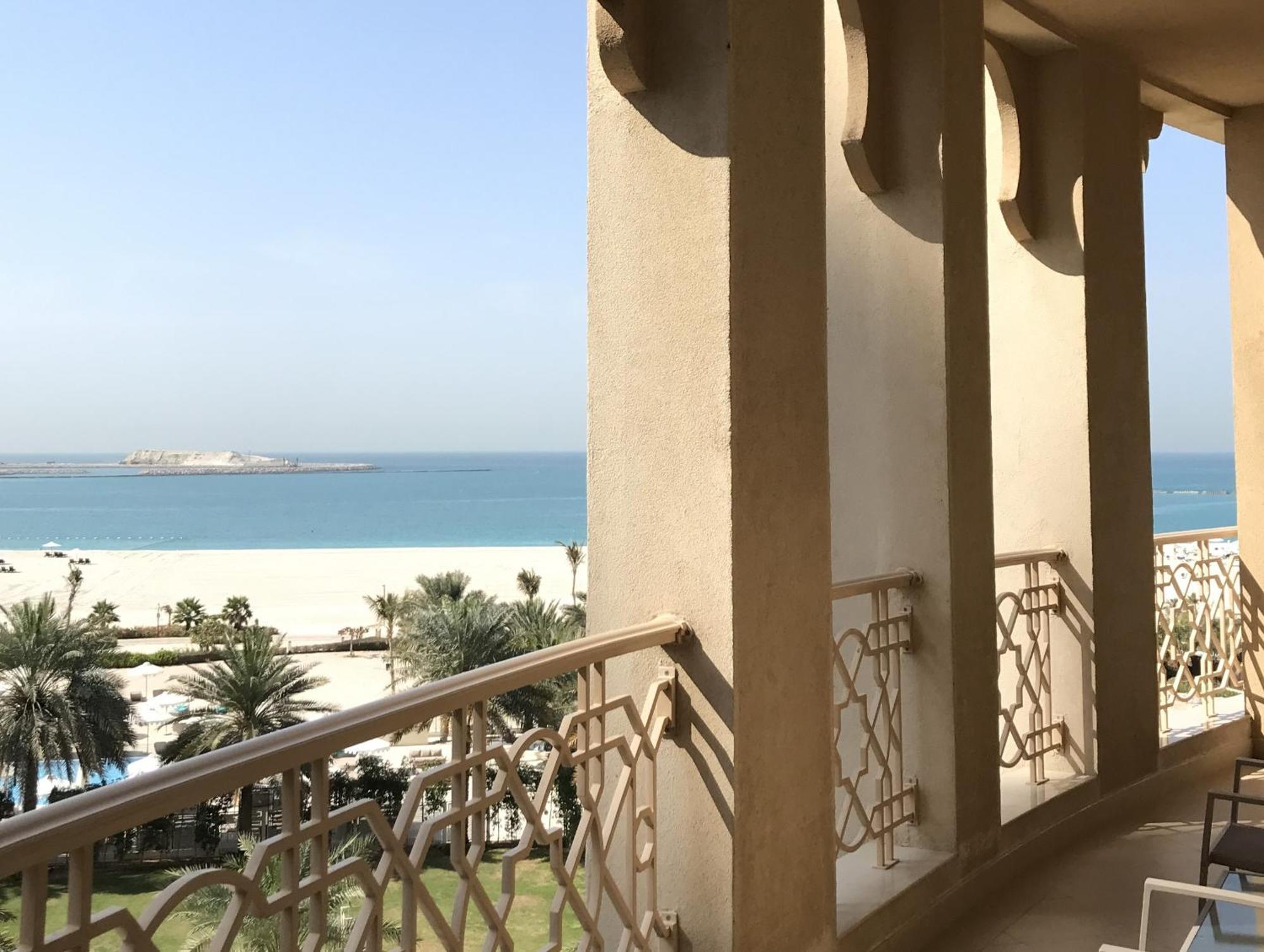 Private Suites Al Hamra Palace At Golf & Sea Resort Рас ал Хайм Екстериор снимка